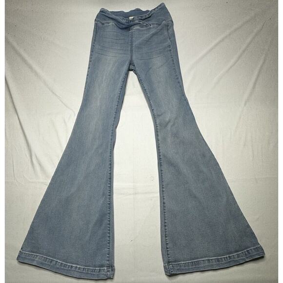 We The Free Women's Pull On Flare Leg Blue Denim Jeans - Size 27x32 - Picture 1 of 7
